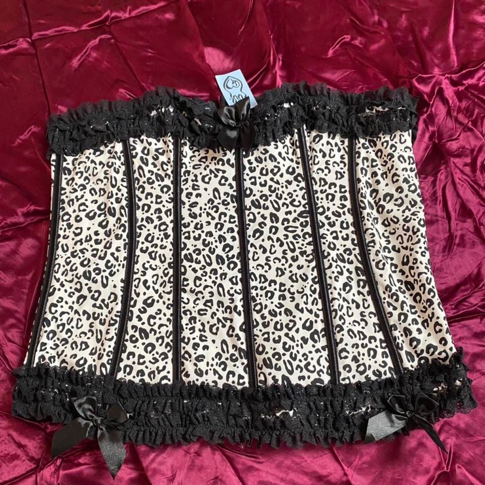 Torrid corset 🖤